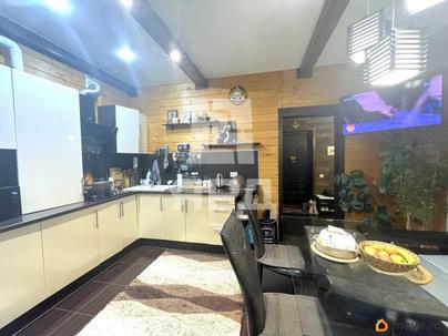 2-комн. квартира, 66.6 м&sup2;