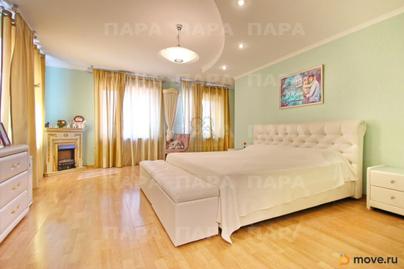 дом, 330 м&sup2;, 4 сотки