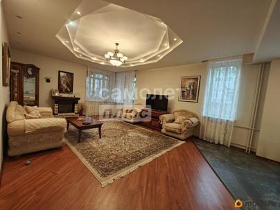 3-комн. квартира, 100 м&sup2;