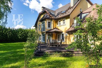 дом, 700 м&sup2;, 34 сотки
