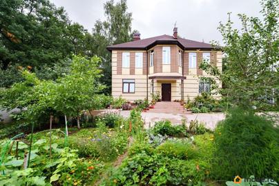 дом, 310 м&sup2;, 8 соток